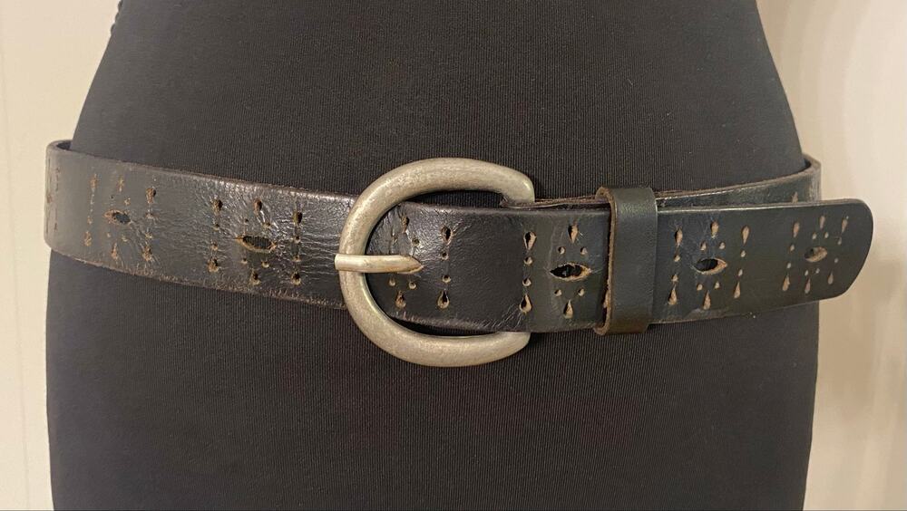 Black Leather Cutout Belt Silver Tone Oval Buckle Size S/M Boho Western Casual